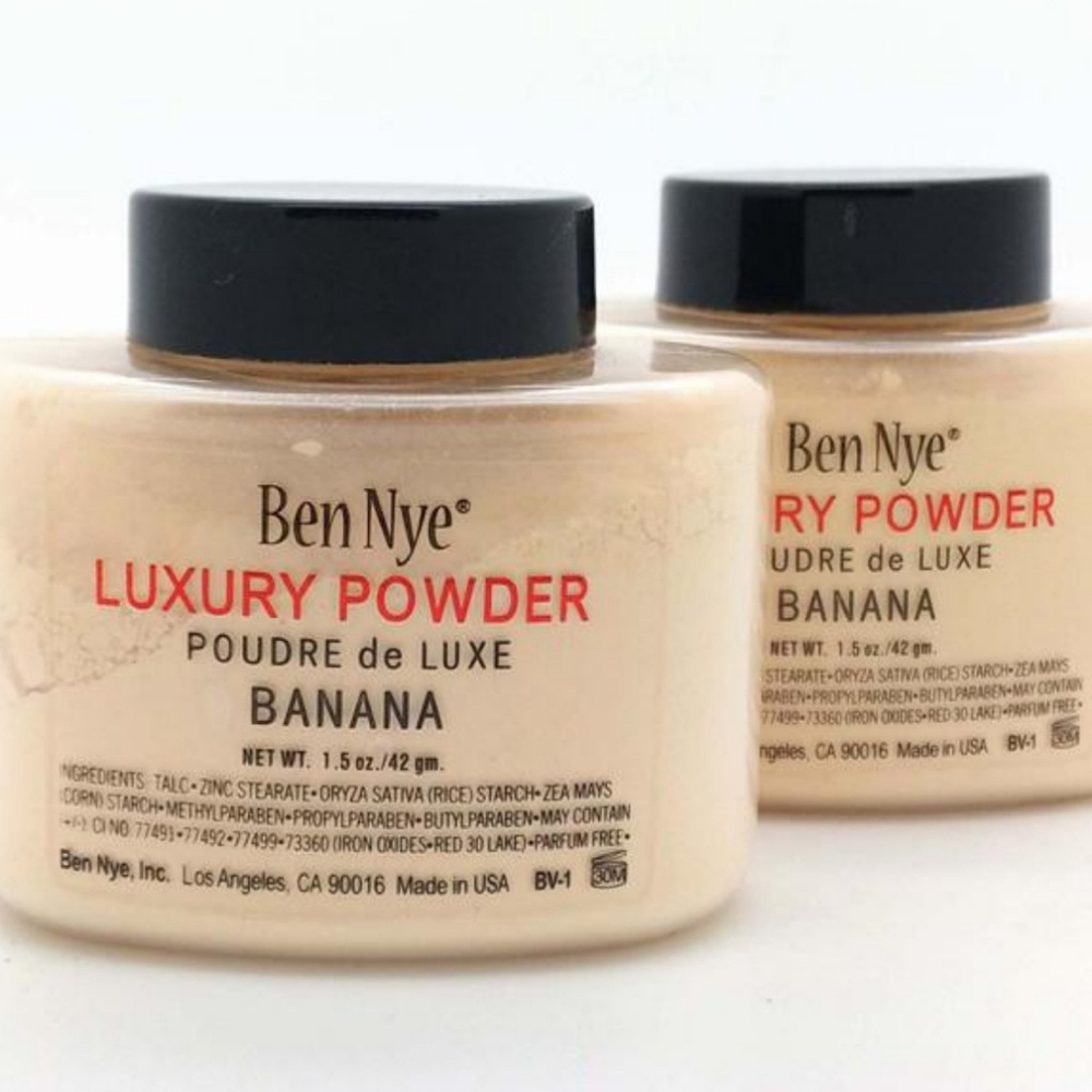 2 for 20$ Ben Nye Luxury Banana Powder